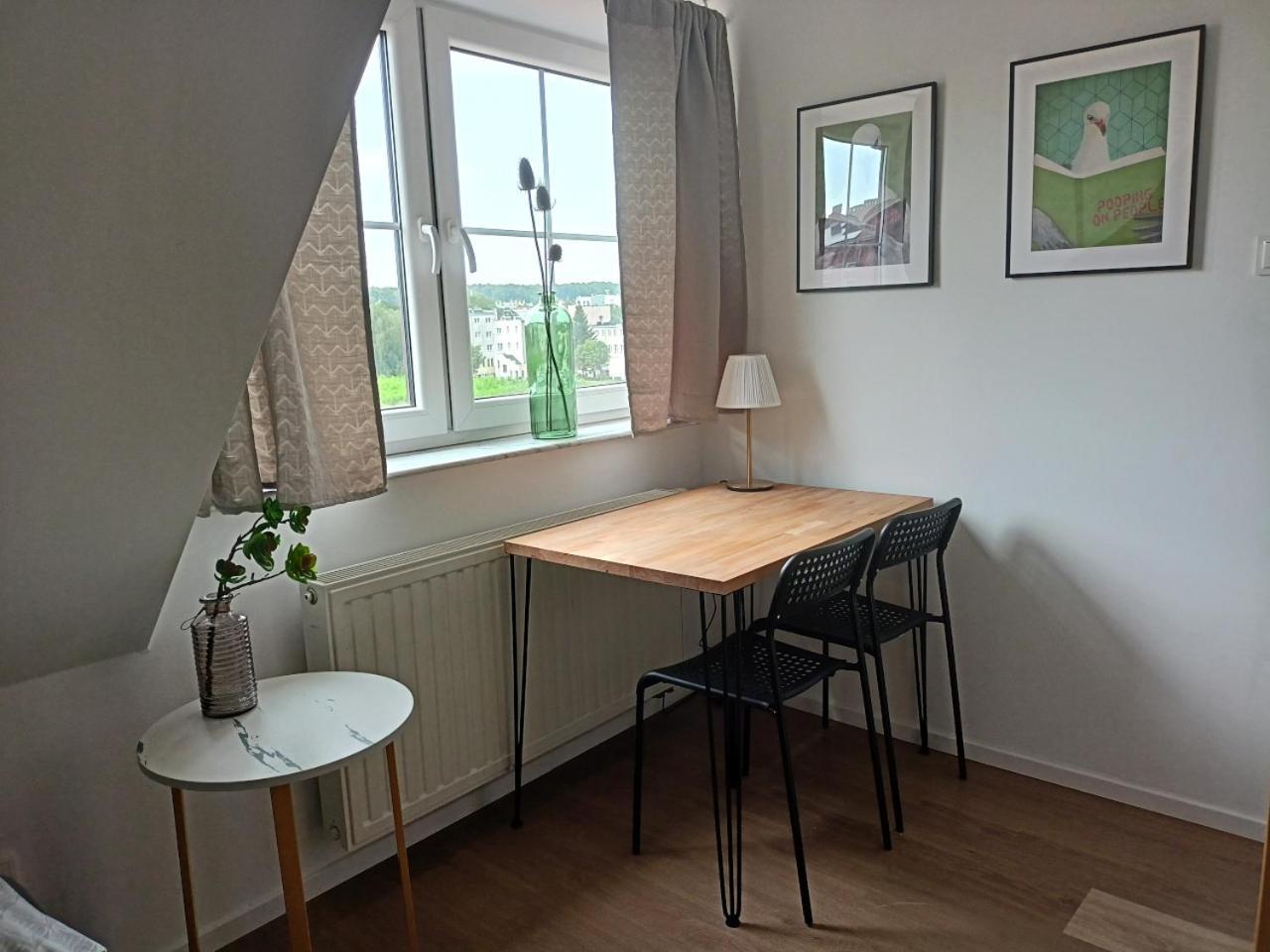 Lemuria Pokoje Hostel Chojnowska A 웨그니차 외부 사진