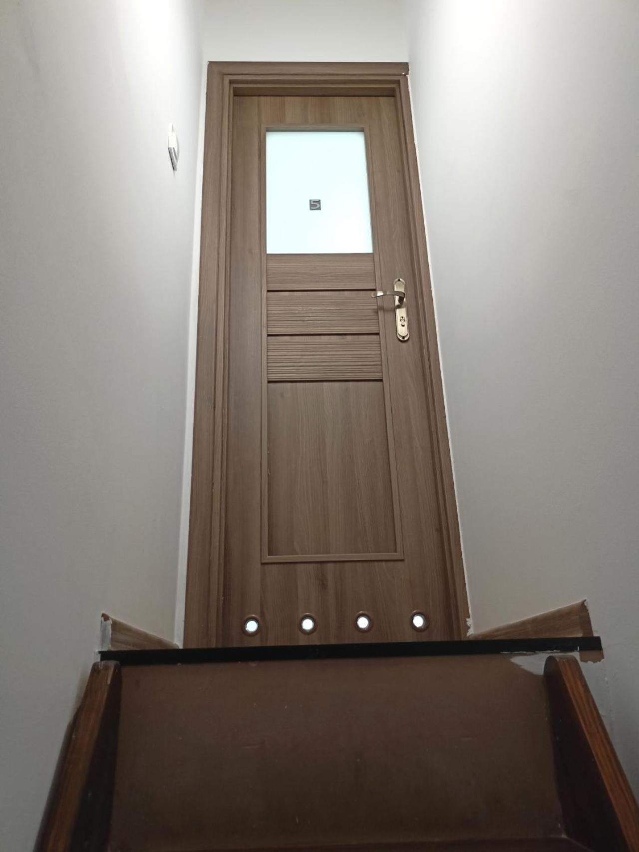 Lemuria Pokoje Hostel Chojnowska A 웨그니차 외부 사진